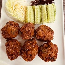 ลาบหมูทอด