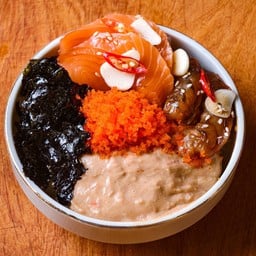[อร่อยซ่ากับโค้ก] ข้าวหน้ามันปู แซลมอนกุ้งดอง +  โค้ก ออริจินัล (กระป๋อง) 