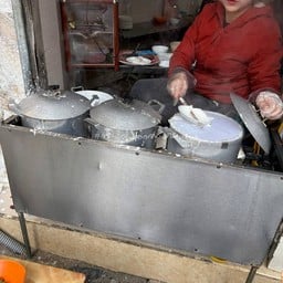 Bánh Cuôn Nóng