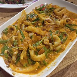 ผัดไข่เค็ม (กับข้าว)