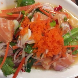 ยำแซลมอนวาซาบิซีฟู้ด