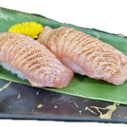 Salmon Aburi Sushi (2pcs)
