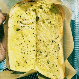 ปังเนยกระเทียม