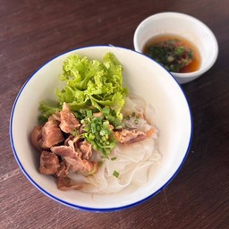 ก๋วยเตี๋ยวหมูสด ลูกชิ้น