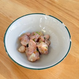 ไก่กระเทียม