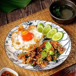 ข้าวกะเพราหมูตุ๋น (ไม่รวมไข่)