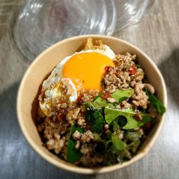 ข้าวหมูสับผัดฉ่า