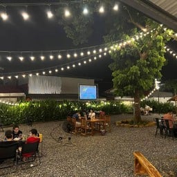 สถิต Burger & Drinks ร้านนัง ชิล เขมราฐ