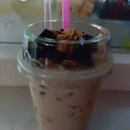 เฉาก๊วยนมสด