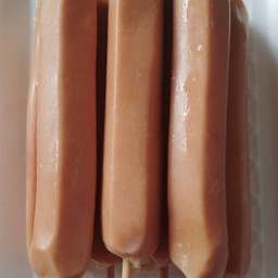 ไส้กรอกหนังกรอบ