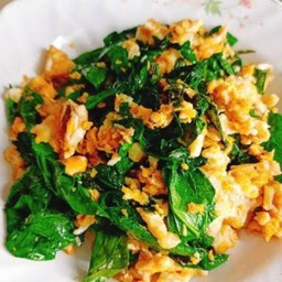 ใบเหรียงผัดไข่