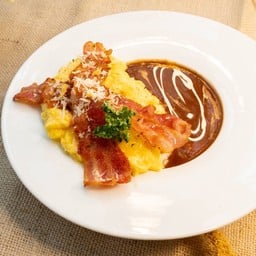 Creamy Omelet with Bacon on Rice