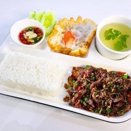 #44 เนื้อไทยวากิวผัดพริกเกลือ ข้าวหอมมะลิไดโนเสาร์ (เซ็ตเบนโตะ)