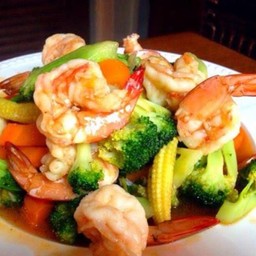 บล็อคโครี่ผัดกุ้ง 250฿