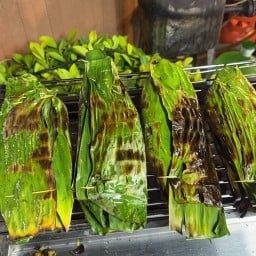 Js ห่อหมกทะเลย่าง ถนนคนเดิน