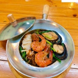 ทะเลอบวุ้นเส้น