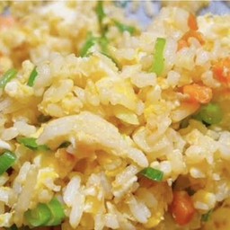 ข้าวผัดหมูสั่บ