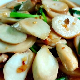 เห็ดออรินจิผัดน้ำมันหอย