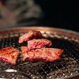 Grilled Korean Pork with Stretchy Cheese 치즈 늘어나는 한국식 돼지고기 구이 หมูย่างเกาหลีย่างชีส