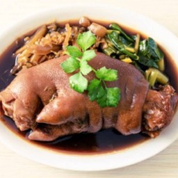 ขาหมูบุกเบิก by เฮียเต้ คลองถมกาฬสินธุ์, ซอยข้างตึกตรงข้าม ปตท.ล็อคที่ 6