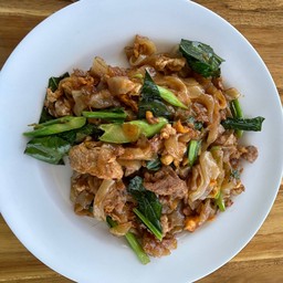 ผัดซีอิ๊ว หมู