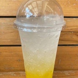 สัปะรดโซดา