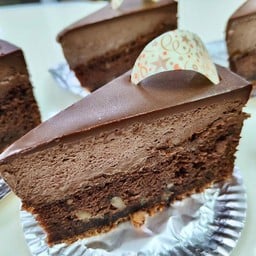 โอวัลตินซาเชอร์เค้ก