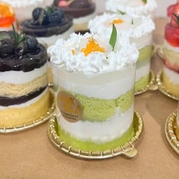 ช็อตเค้กใบเตยมะพร้าวแก้ว