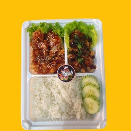ข้าวไก่กรอบซอสเกาหลี+ไก่กรอบซอสน้ำปลา