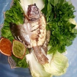 ณเดชปลาเผา ตลาดอิมไนท์ มาร์เก็ต