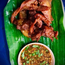 หมูทอดแดดเดียว