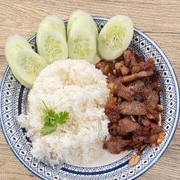 ข้าวหมูทอดกระเทียมพริกไทย
