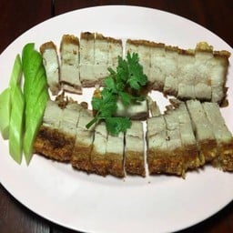 หมูกรอบ