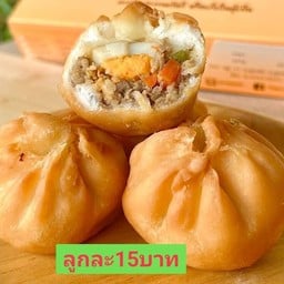 ซาลาเปาทอดไส้หมูสับ