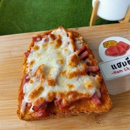 ปังพิซซ่าแฮมชีส