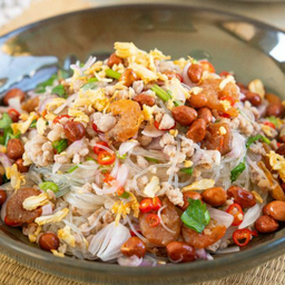 ยำวุ้นเส้นหมูสับ