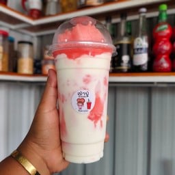 สตอเบอร์รี่โยเกิร์ต