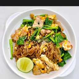 เส้นเล็กผัดซีอิ๊วหมู