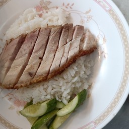ข้าวหมูกรอบ ธรรมดา