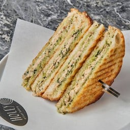 ทูน่าเพสโต้เชดดาร์โทสตี้