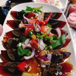 ยำไข่เยี่ยวม้า