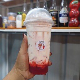 นมหมีสตอเบอรี่