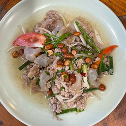 ยำแมงกระพรุนหมูสับ