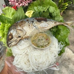ข้าวกุ้งแกะบ้านแรก