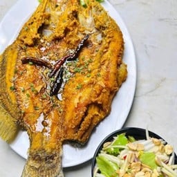 Deep Fried Sea Bass With Fish Sauce
