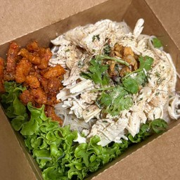 More mhee & More cha 87/252 หมี่คลุกรสเด็ด ชารสเลิศ