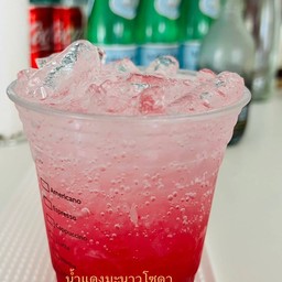 น้ำแดงมะนาวสดโซดา