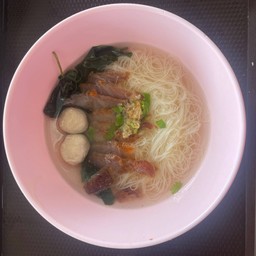 หมี่ซั่ว หมูแดง ลูกชิ้น