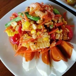 ครัว-เครน อาหารตามสั่ง...เลียบทางด่วนเชียงรากใหญ่