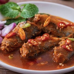 ยำปลากระป๋องแซ่บ (กับข้าว)